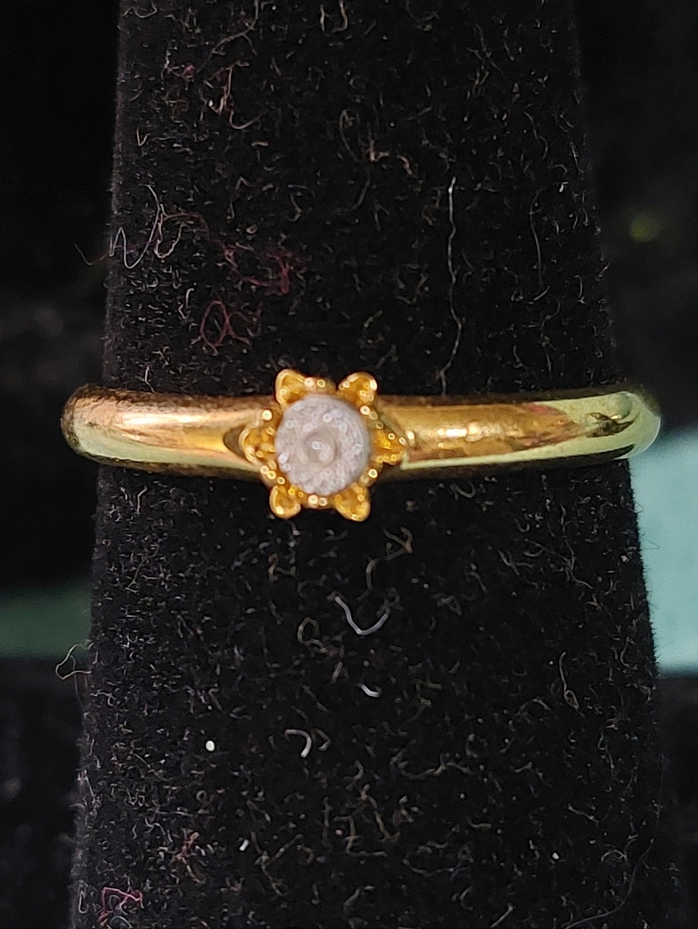 Four Rhinestone Goldtone Stackable Rings - Picture 14 of 15